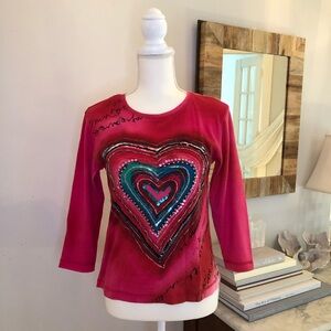CHICO’S 💗 Beaded Sequined Heart Script Lettering Tee 3/4 Sleeve 🩷💗❤️🩵💚